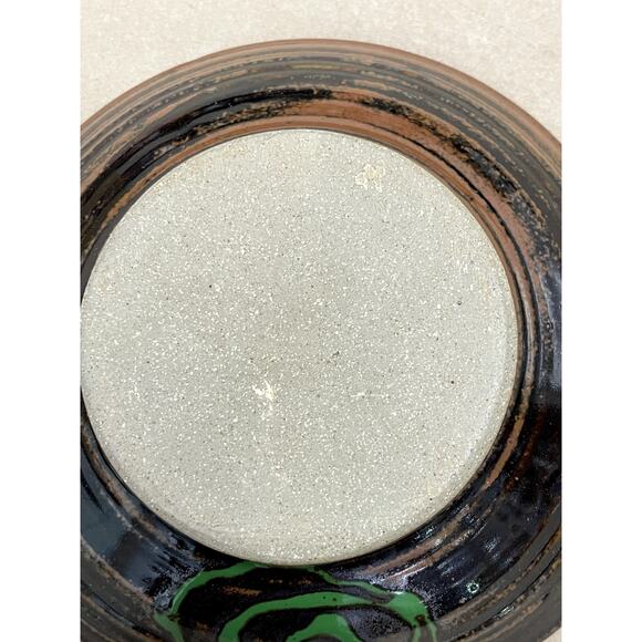 Vintage Pottery with green swirl embellishment - Picture 2 of 8
